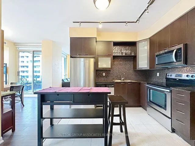 Additional image 4 of 500 Sherbourne St Unit 603