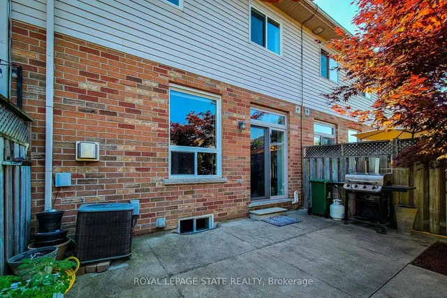 Additional image 4 of 110 Marina Point Cres