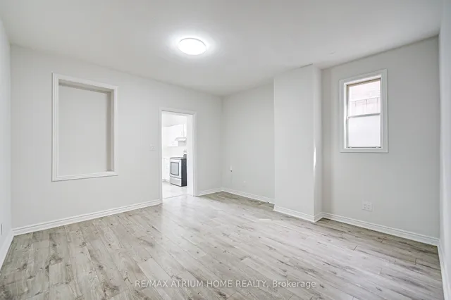 Additional image 11 of 1000 Dundas St