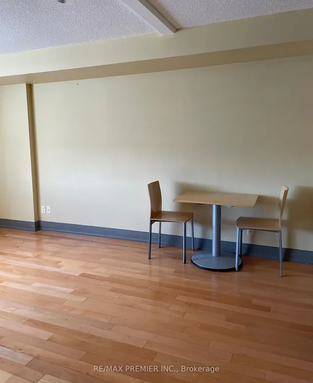 Additional image 13 of 2737 Keele St Unit 325