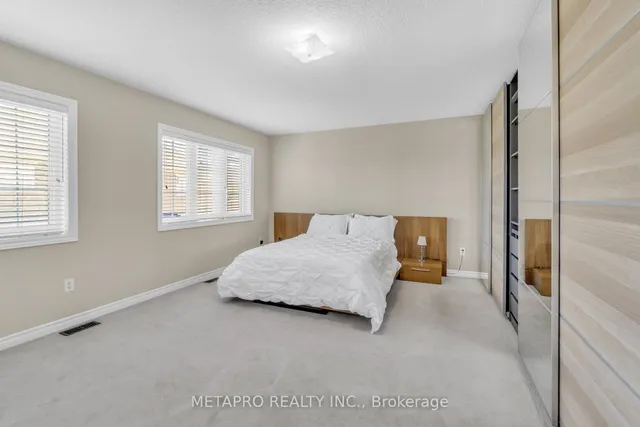 Additional image 28 of 20 Templeton Crt