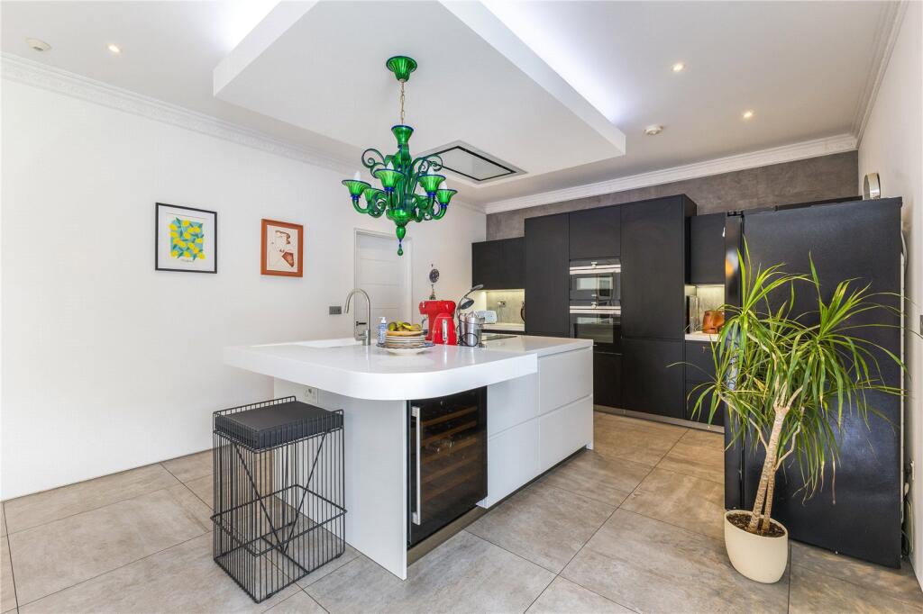 Additional image 21 of West Riding, Bricket Wood, St. Albans, Hertfordshire, AL2