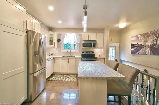 Additional image 5 of 40 Lyton Cres