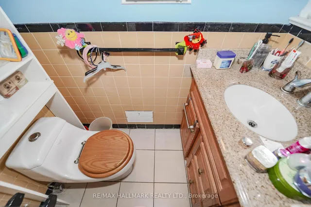 Additional image 30 of 16 Araman Dr