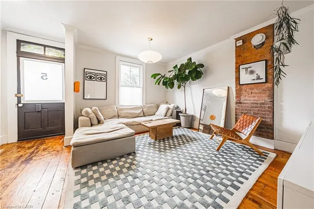 Additional image 7 of 5 Ford St