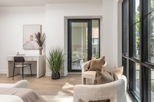 Additional image 24 of 1 Strathgowan Ave Unit TH4