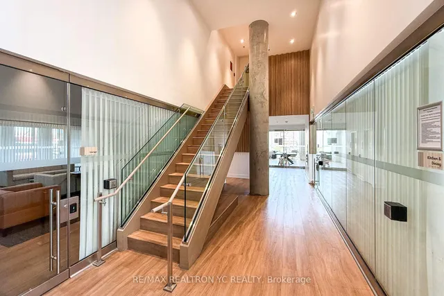 Additional image 43 of 3100 Keele St Unit 803