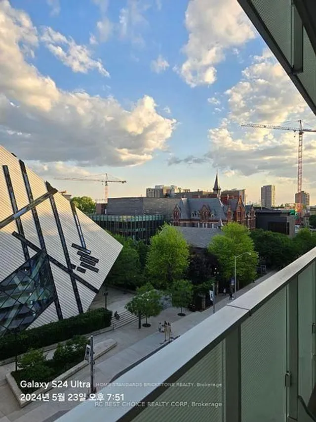 Additional image 4 of 200 Bloor St Unit 605