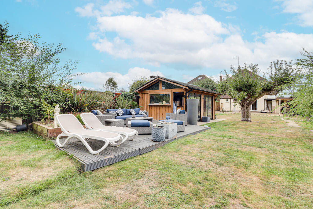 Additional image 24 of Colney Heath Lane, St Albans, AL4