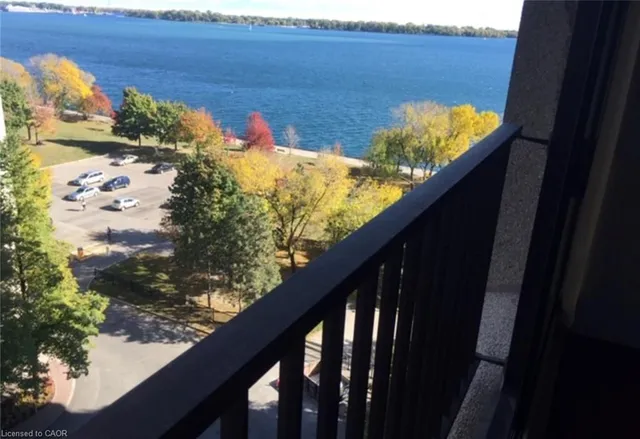 Additional image 20 of 65 Harbour Sq Unit 906