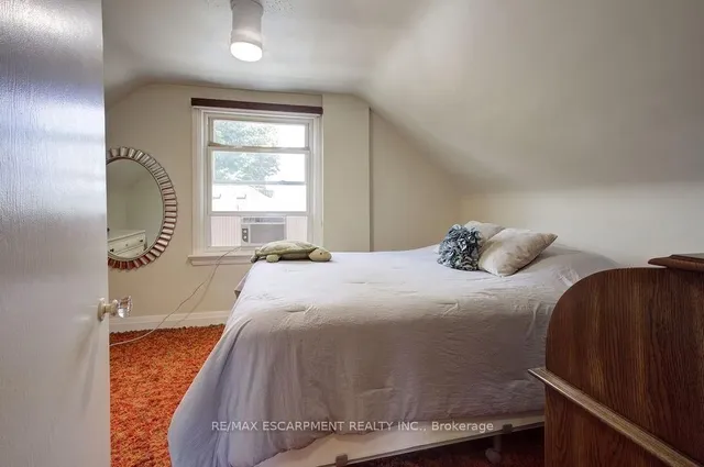 Additional image 21 of 402 Crockett St