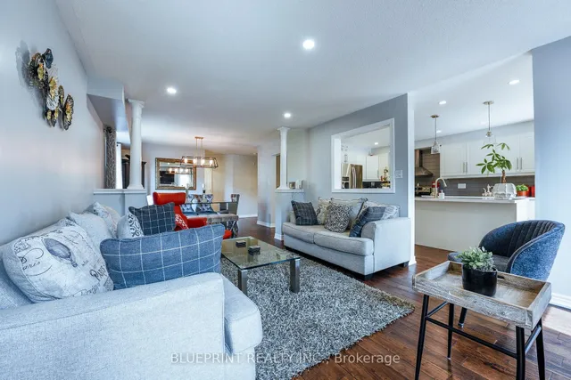 Additional image 42 of 812 Knotty Pine Grve