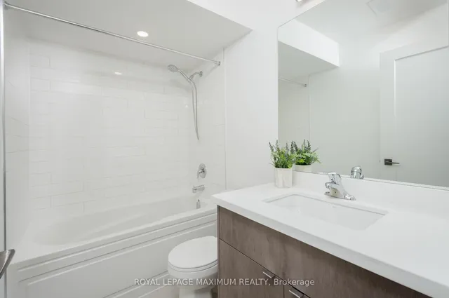 Additional image 31 of 39 B Gort Ave