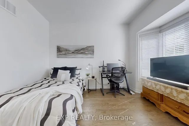 Additional image 29 of 30 Muzzo Dr