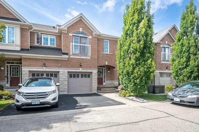 745 Farmstead Dr Unit 16