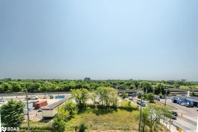 Additional image 30 of 3520 Danforth Ave Unit 609