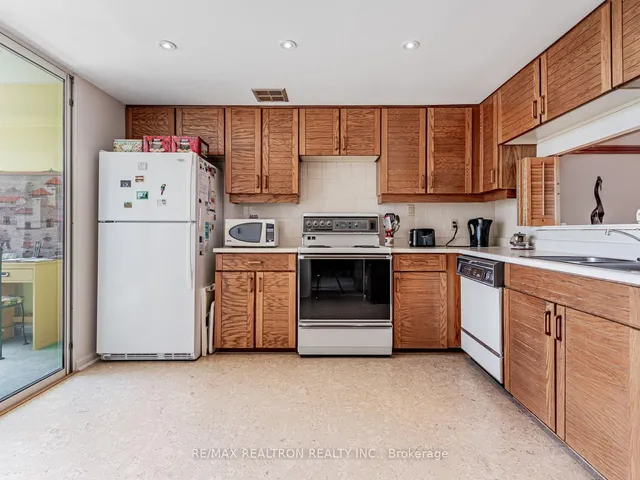Additional image 11 of 5444 Yonge St Unit 703
