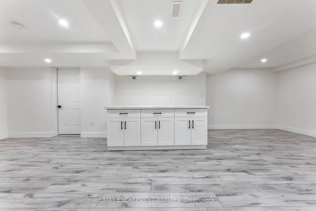 Additional image 30 of 4 Mckibbon Ave