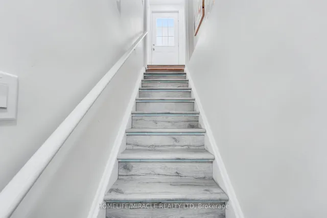 Additional image 34 of 48 Jessop Dr