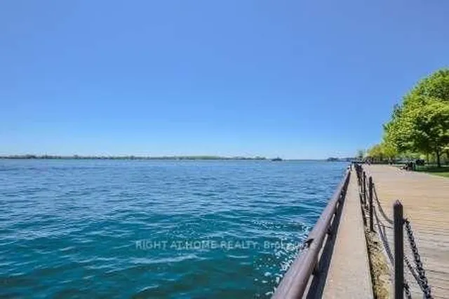 Additional image 6 of 12 Yonge St Unit 503