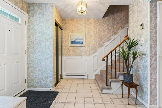 Additional image 22 of 1552 Kerns Rd Unit 4