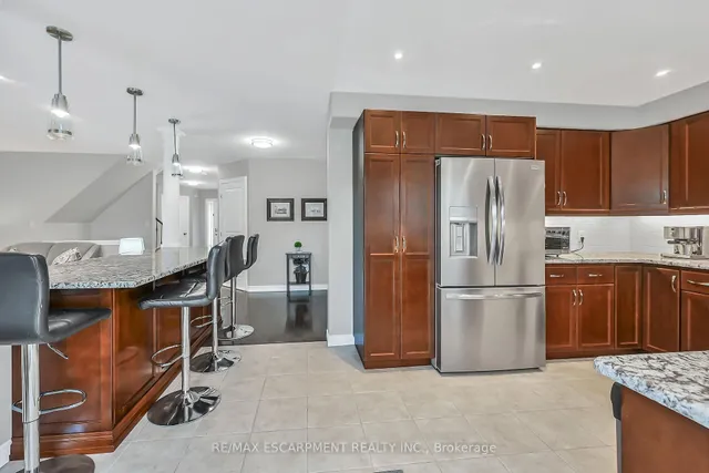 Additional image 19 of 70 Escarpment Dr