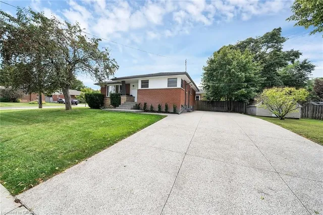 Additional image 2 of 441 Elmwood Ave