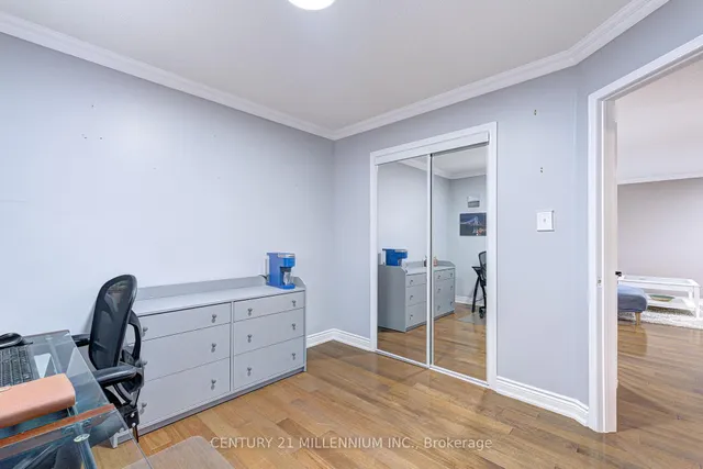 Additional image 24 of 26 Suncrest Dr