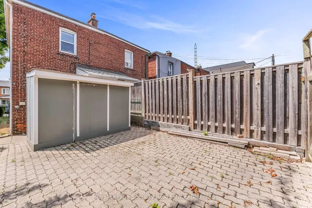 Additional image 39 of 427 Glenholme Ave