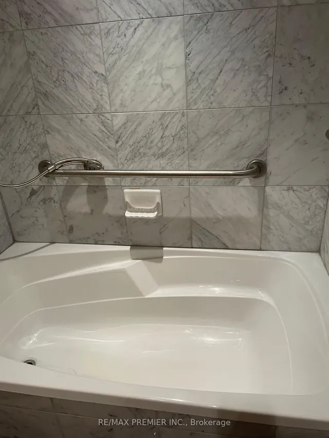 Additional image 18 of 2737 Keele St Unit 325