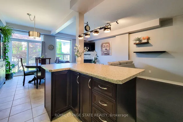 Additional image 18 of 110 Marina Point Cres