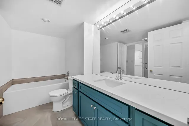 Additional image 18 of 22 Southport St Unit 224