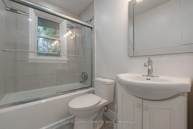 Additional image 23 of 1392 Royal Dr