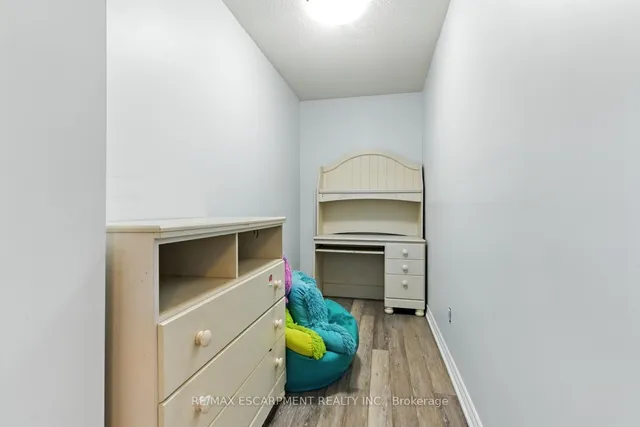 Additional image 21 of 580 Deerhurst Dr