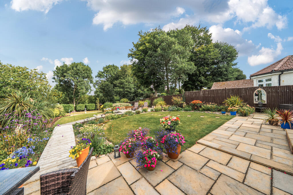 Additional image 8 of The Drive, Welwyn, AL6