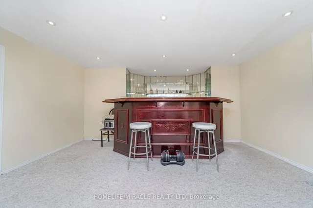 Additional image 37 of 17 Mainard Cres