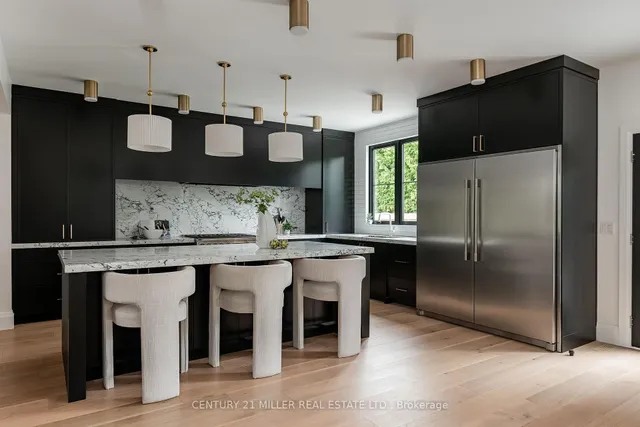 Additional image 16 of 935 Harvey Pl