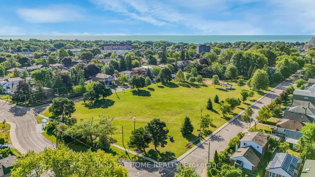 Additional image 29 of 36 Vanbrugh Ave