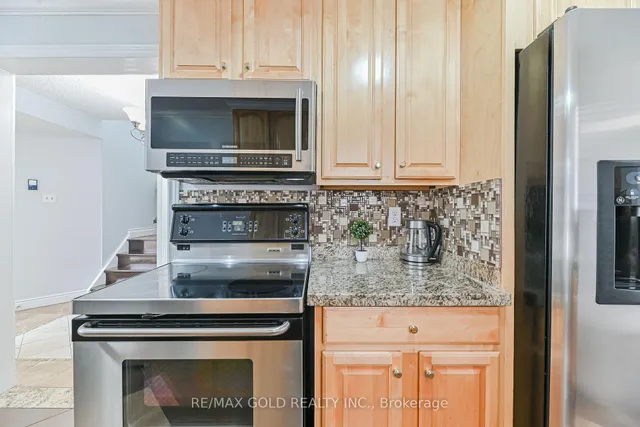 Additional image 8 of 31 Cassander Cres