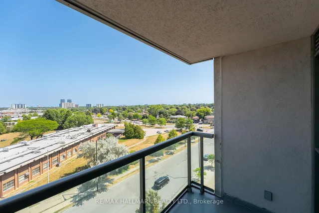 Additional image 30 of 68 Grangeway Ave Unit 909