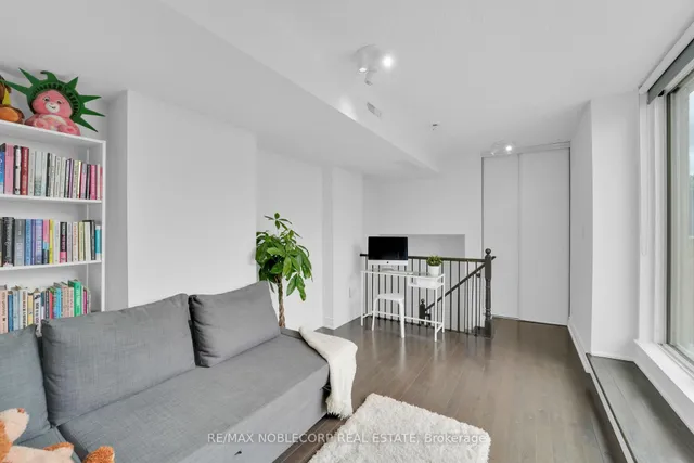 Additional image 40 of 13 Foundry Ave Unit 239