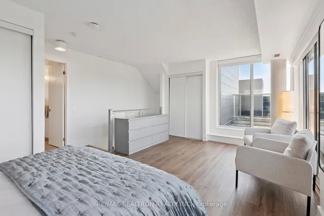 Additional image 16 of 1040 The Queensway Ave Unit 901