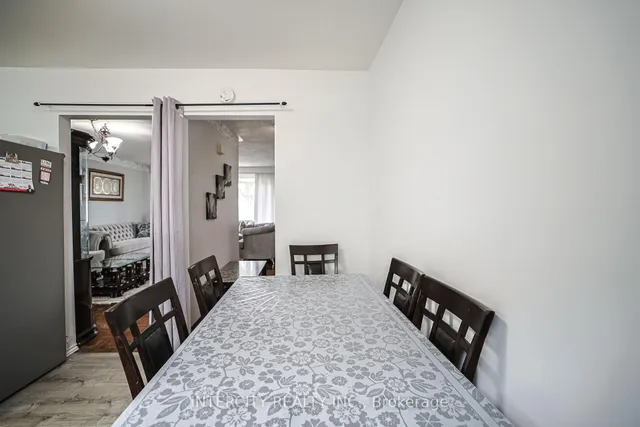 Additional image 11 of 24 Grovetree Pl