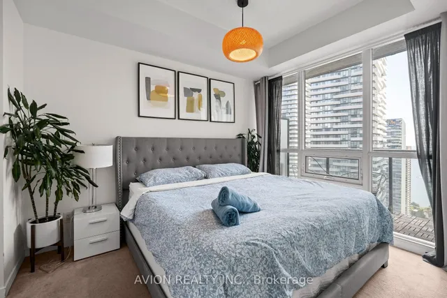 Additional image 6 of 65 Bremner Blvd Unit 3501