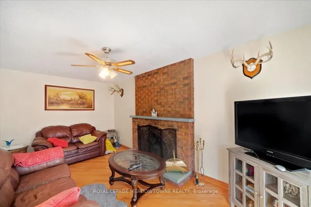 Additional image 14 of 836 Greycedar Cres