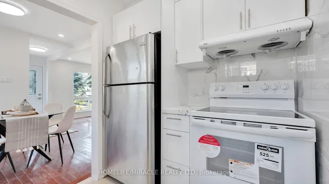 Additional image 19 of 8 Hollyhedge Dr