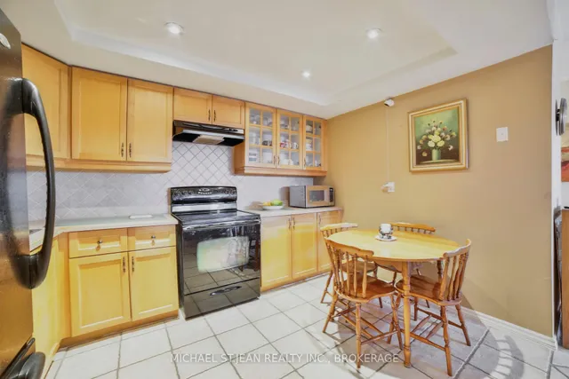 Additional image 12 of 8 Woodman Dr Unit 808