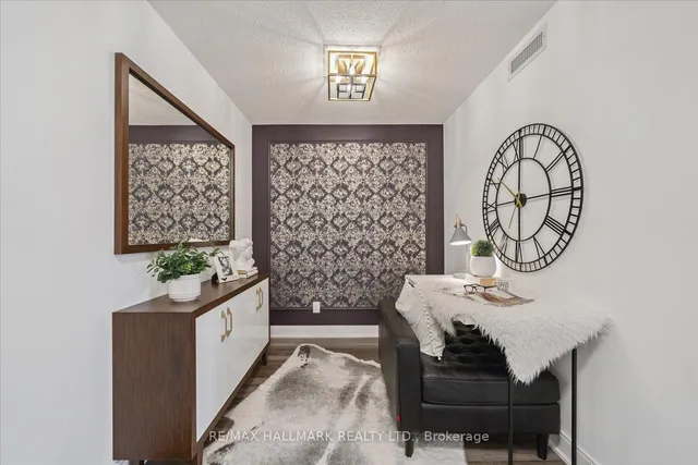 Additional image 24 of 125 Village Green Sq Unit 3006