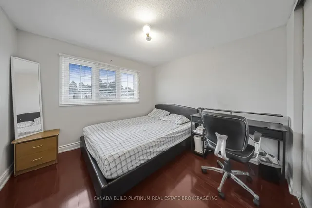 Additional image 30 of 71 Ravenswood Dr