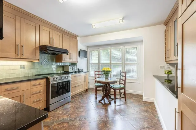 Additional image 9 of 250 Broadway Ave